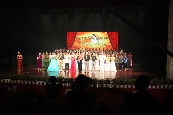 µã»÷д°¿Ú·¿ª´óͼ